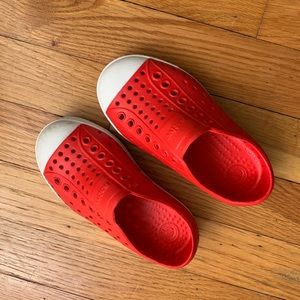 Native Jefferson Shoes Kids Size 9